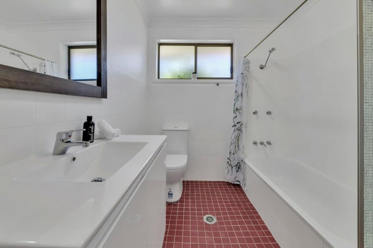Narambla Estate - Rural Retreat, Luxe Hideaway
