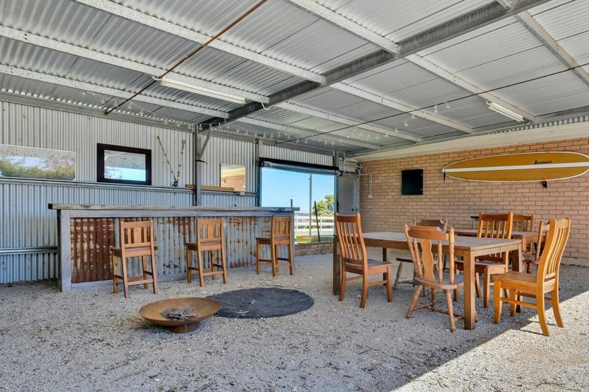 Narambla Estate - Rural Retreat, Luxe Hideaway
